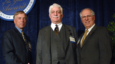 (L-R) IPO Education Foundation Pres. Harry Gwinnell, Cargill, Inc., Dr. Damadian, and Donald B. Keck.